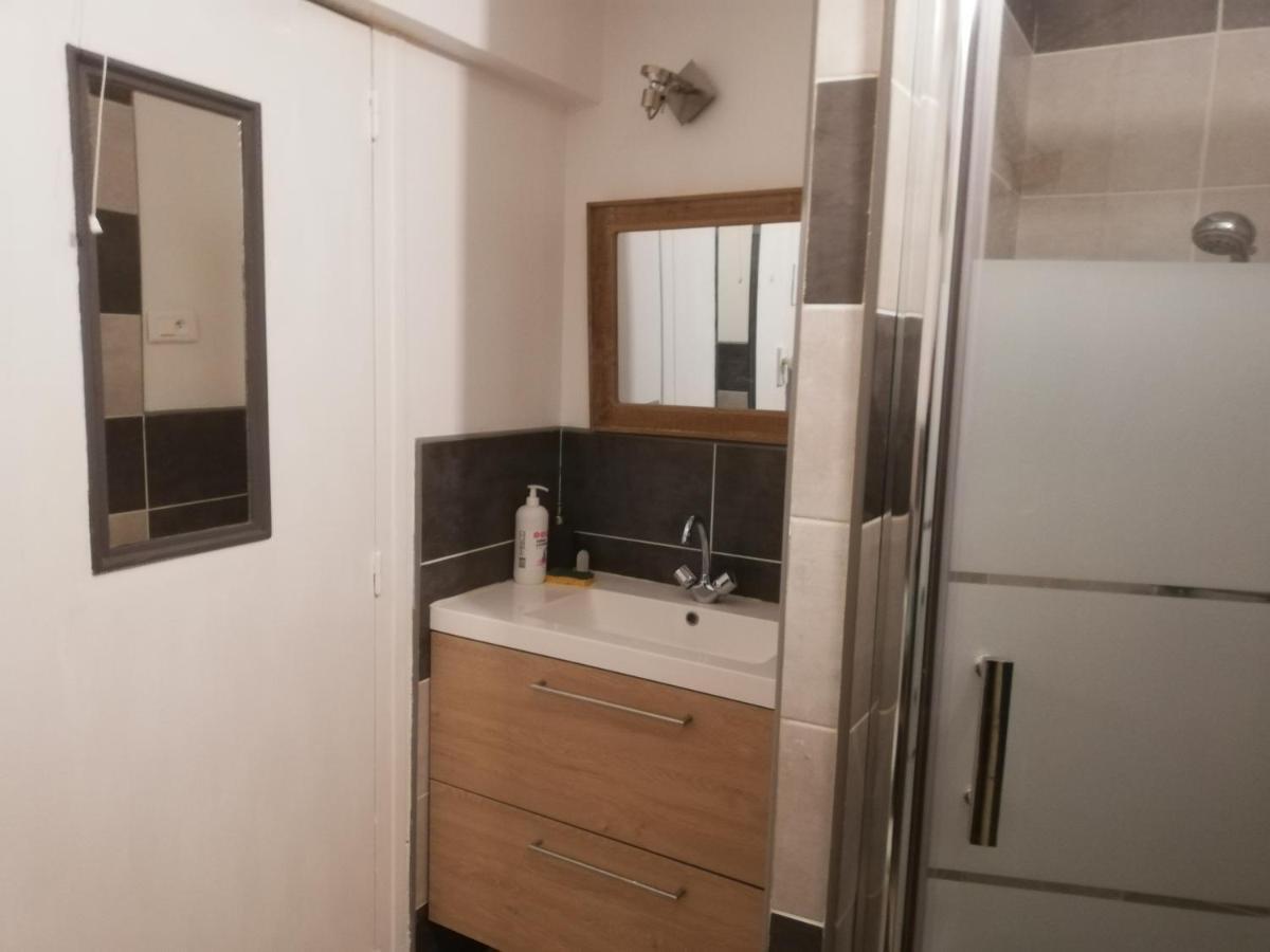 Aurillac Meuble De Tourisme Hotel Екстериор снимка